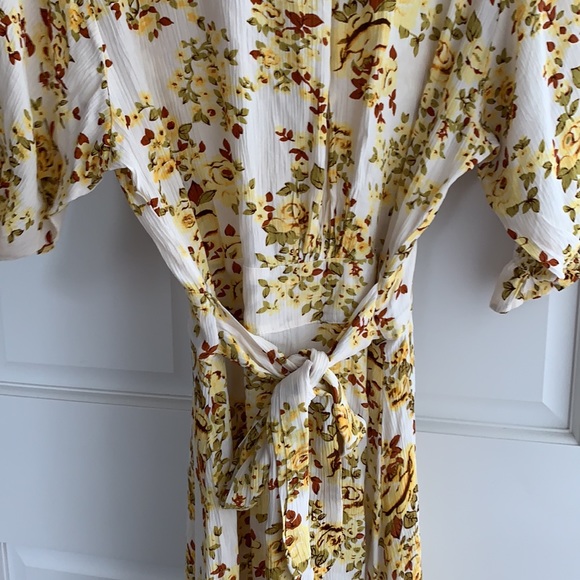 Faithful the brand floral dress - Picture 6 of 6